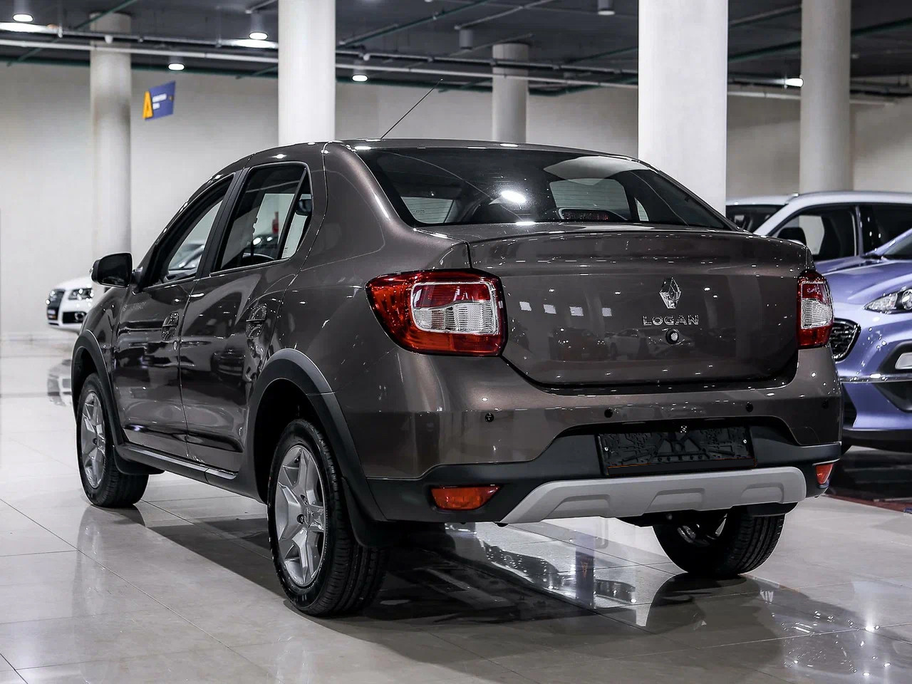 Купить Logan с пробегом